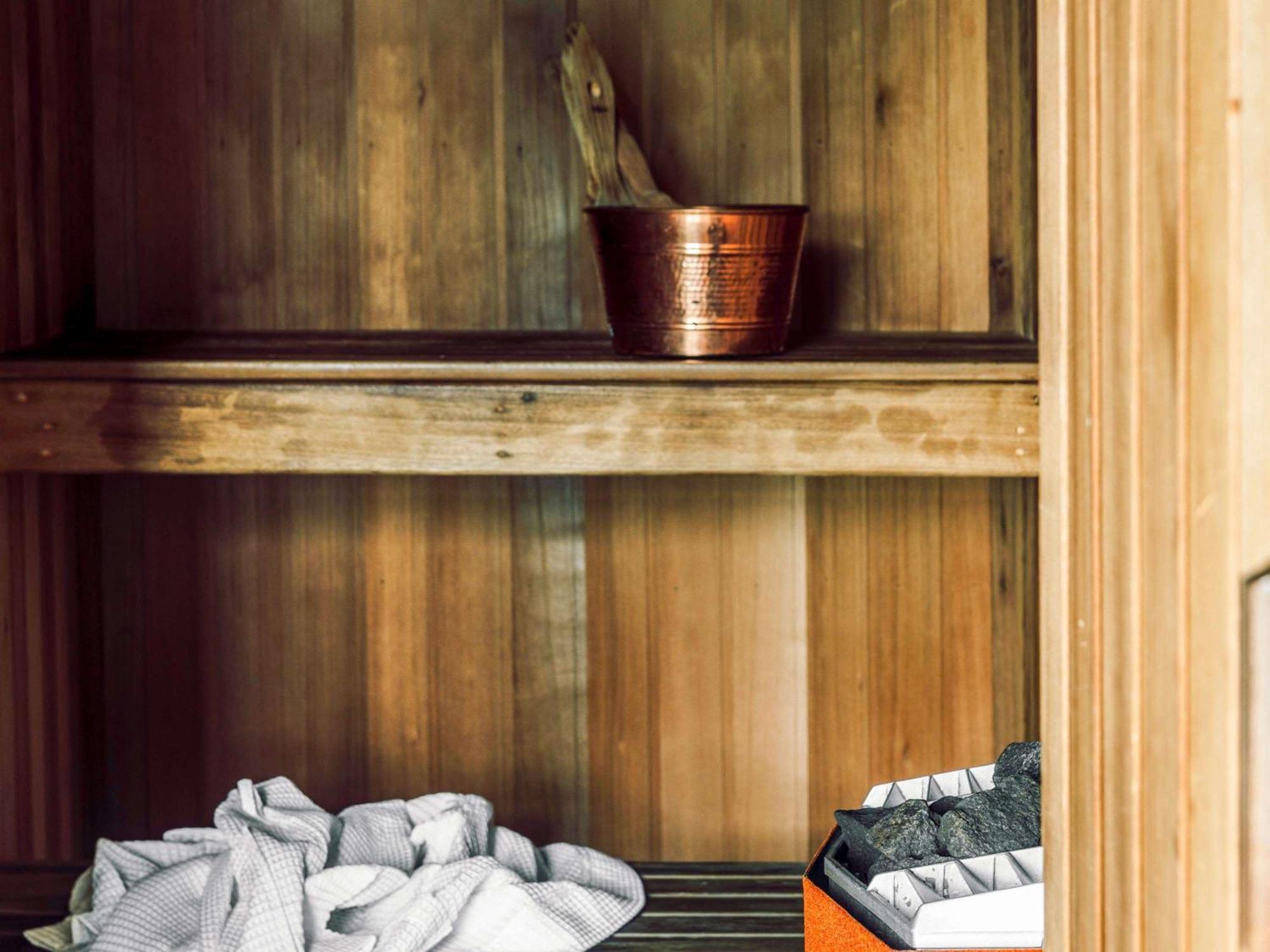 The Como Мельбурн Экстерьер фото Sauna accessories