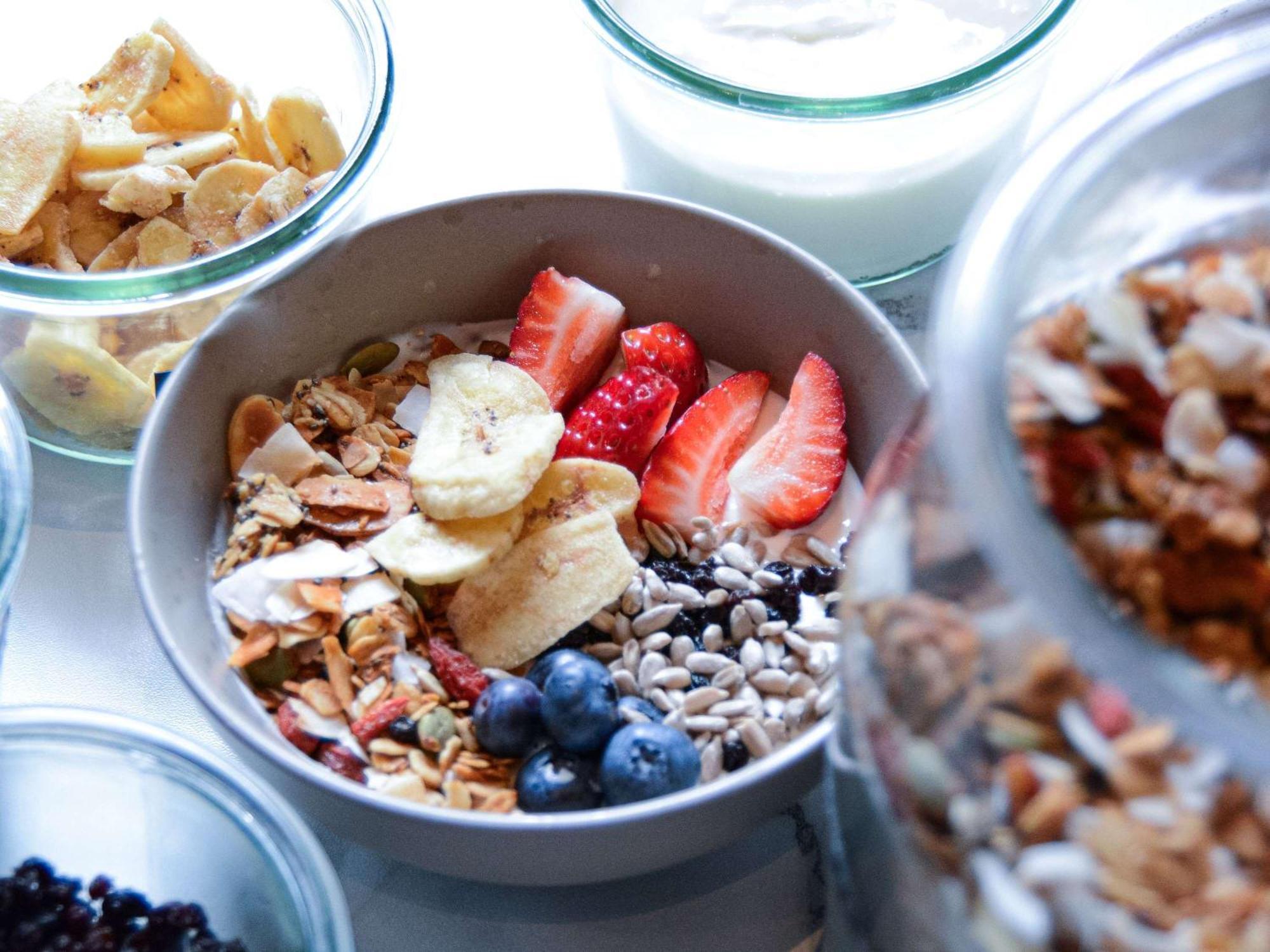 The Como Мельбурн Экстерьер фото Müsli with fruit